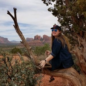 Meet your Posher, Liz